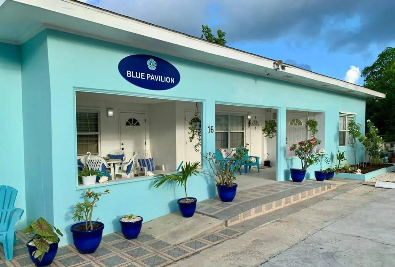 Апартаменты Suite 2, Blue Pavilion - Steps To Beach - Car, Value, Service West Bay